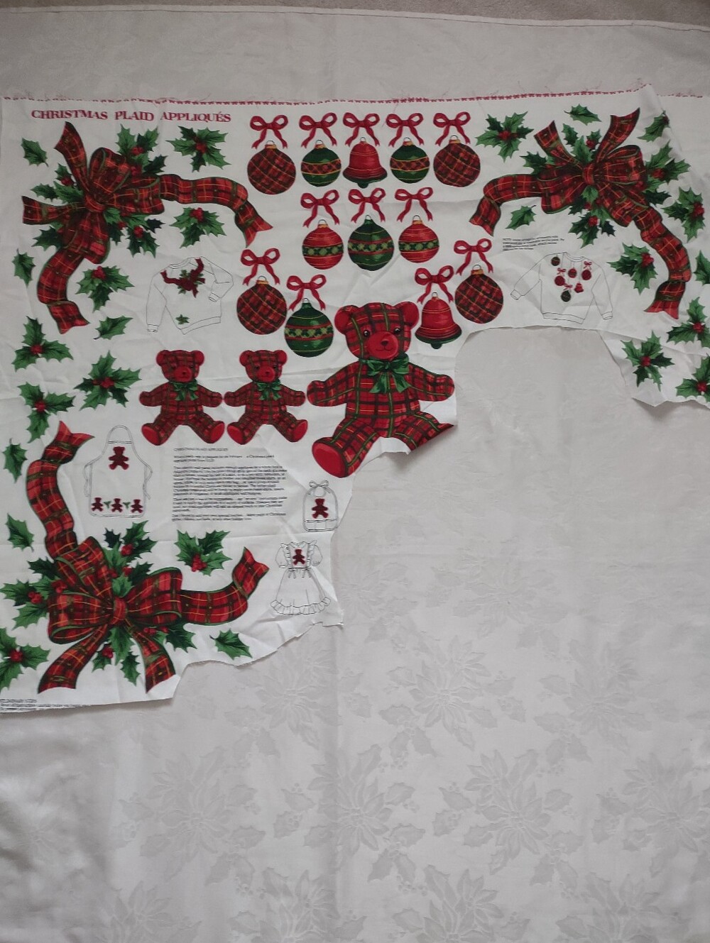 Vintage Christmas Plaid Applywues Cotton Fabric Print Bows Teddy Bears 2 Panels